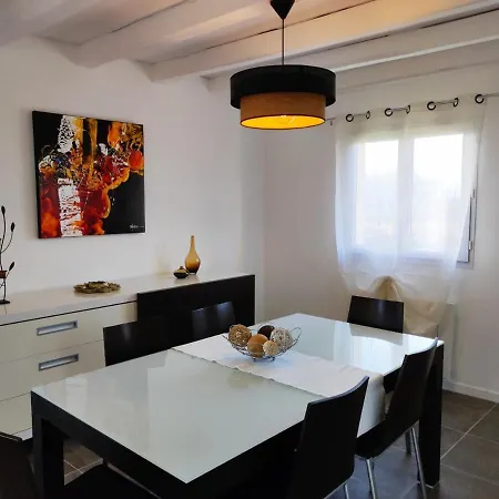 بيت للعطل Gite Les Charmilles 6 Pers Archignac